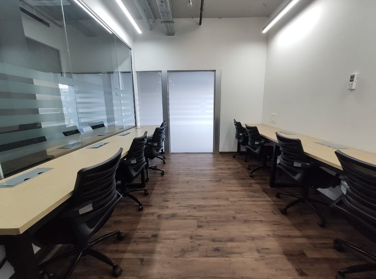 Bootstart Coworking – Clover Hills Plaza